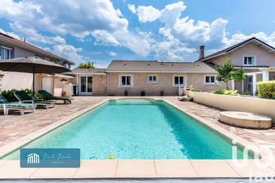 Maison traditionnelle à Bonson (42160)