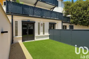 Apartment at Sainte-Cécile-les-Vignes (84290)