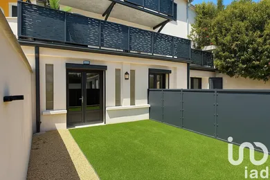 Apartment at Sainte-Cécile-les-Vignes (84290)