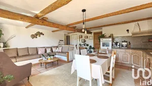Appartement à Bagnols-en-Forêt (83600)
