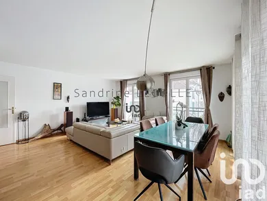 Appartement à Serris (77700)