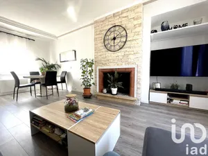 Apartment at Saint-Vrain (91770)