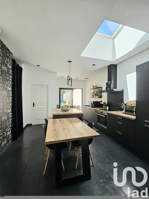 Townhouse at Amiens (80090)