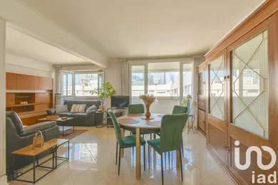 Apartment at Puteaux (92800)