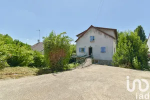 Maison à Vaux-sur-Seine (78740)