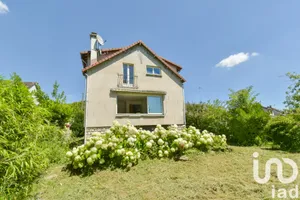Maison à Vaux-sur-Seine (78740)