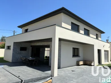 Maison traditionnelle à Heyrieux (38540)