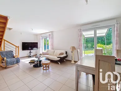 Maison à Chaumes-en-Brie (77390)