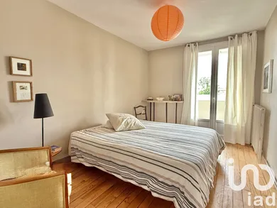 Appartement à Bordeaux (33200)