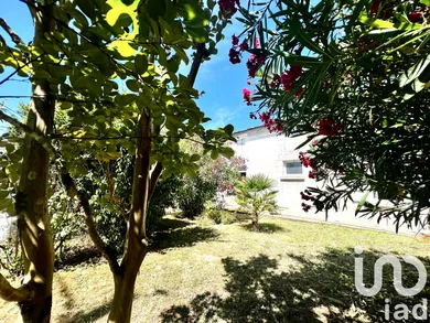 Park home at Breuillet (17920)