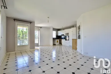 Apartment at Carrières-sous-Poissy (78955)