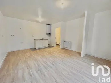Apartment at La Ferté-Alais (91590)