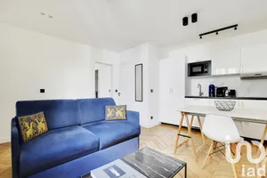 Apartment at Paris (75007)