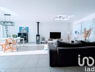 House in La Mézière (35520)