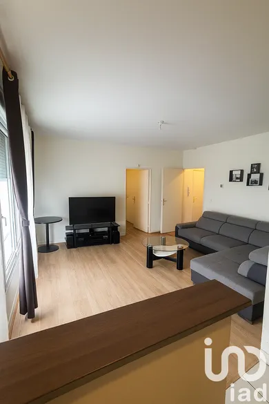 Apartment at Aubervilliers (93300)