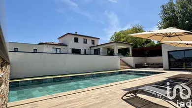 Maison d'architecte à Malemort-du-Comtat (84570)
