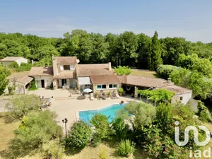 Maison de campagne à Saint-Marcel-d'Ardèche (07700)