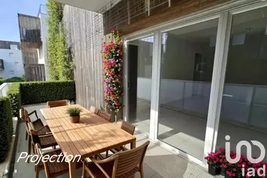 Apartment at Pessac (33600)