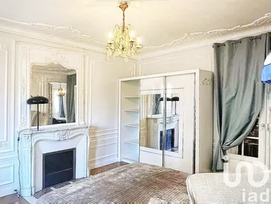 Appartement à Paris (75007) — 11/15