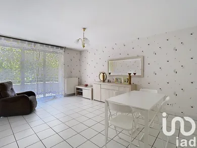 Apartment at Grenoble (38100)