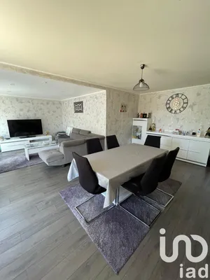 Maison traditionnelle à Château-Thierry (02400)