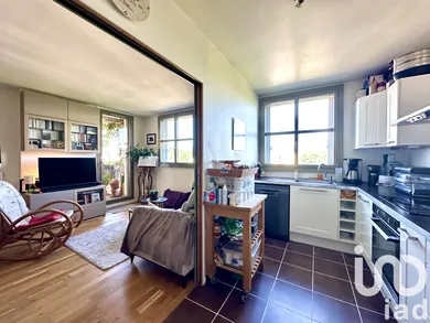 Apartment at Massy (91300)