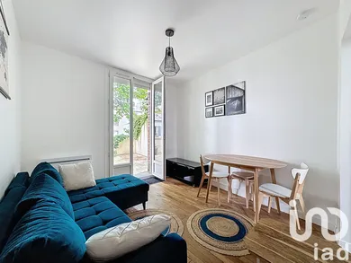 Apartment in Les Lilas (93260)