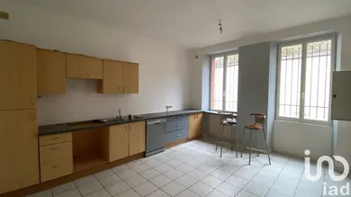 Building at Lembeye (64350)