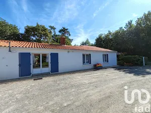 Longère à CHATEAUNEUF (85710)
