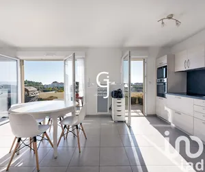 Apartment at Saint-Raphaël (83700)