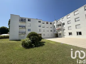 Apartment at Vernon (27200)