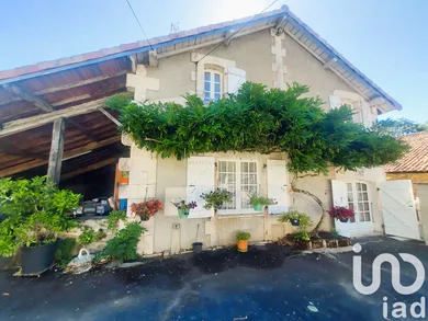 Maison de campagne à Mouzon (16310)