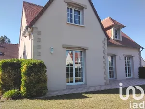 Maison traditionnelle à Bretteville-sur-Odon (14760)