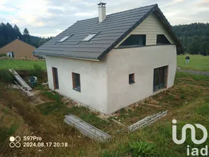 Maison à Saint-Jeures (43200)
