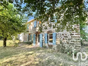 House at Belin-Béliet (33830)