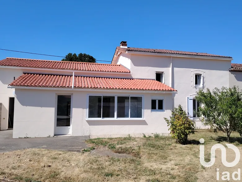 Maison 6 pièces 142 m² · à La Roche-sur-Yon · 142 m² · 239 500 €