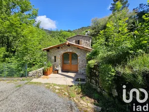 Maison de campagne à Joannas (07110)