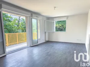 Appartement à Petit-Couronne (76650)