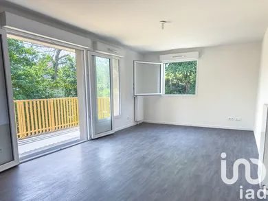 Appartement à Petit-Couronne (76650)