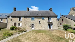 House at Antrain (35560)