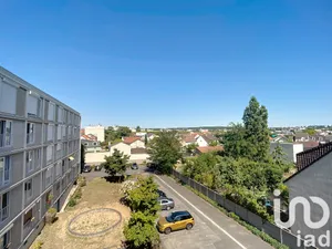 Apartment at Saint-Maur-des-Fossés (94100)