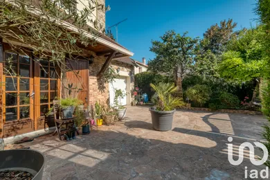 Maison traditionnelle à Saint-Jean-les-Deux-Jumeaux (77660)