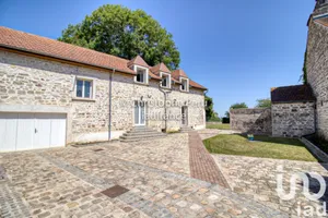 House at Cléry-en-Vexin (95420)