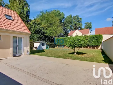 Maison à Fontenay-Trésigny (77610)