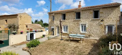 Maison de village à Airvault (79600)