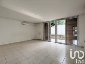 Townhouse at Vaulx-en-Velin (69120)