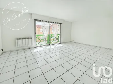 Apartment at Mitry-Mory (77290)