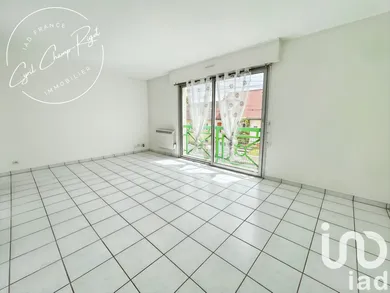 Apartment at Mitry-Mory (77290) — 4/8