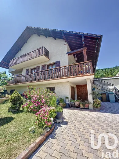 Maison traditionnelle à Bellegarde-sur-Valserine (01200)