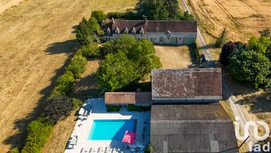 Domaine à Saint-Laurent-en-Gâtines (37380)
